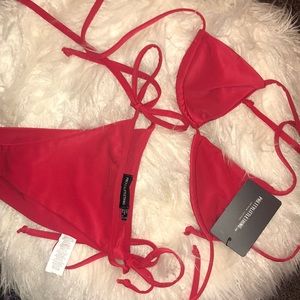 Red string bikini